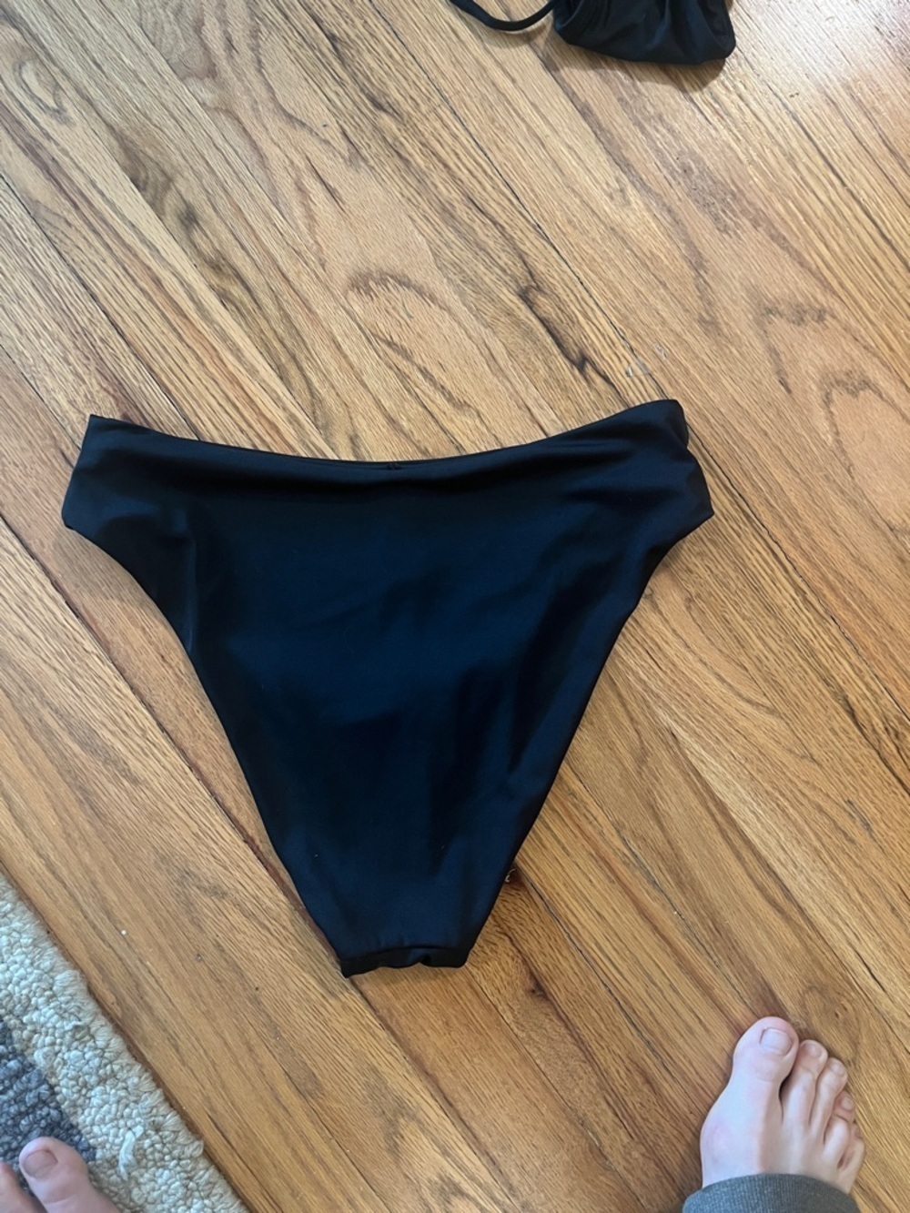 Andie swim high waisted high black bottoms - Picture 3 of 3
